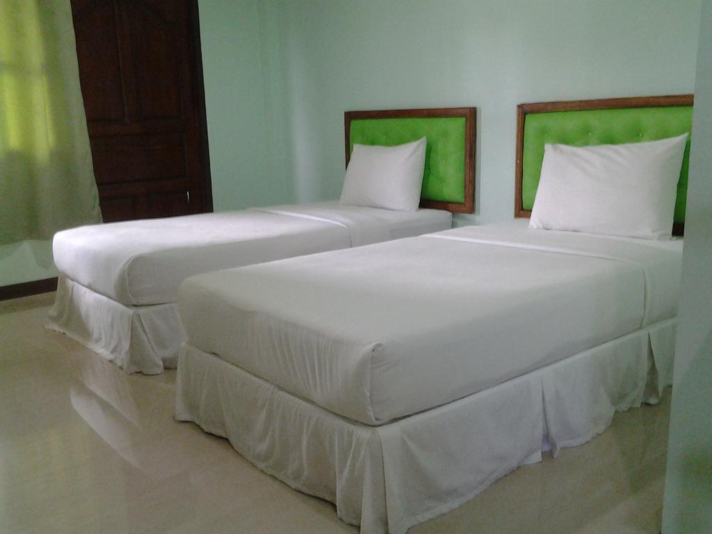J-Safe Guesthouse Szukhothaj Kültér fotó